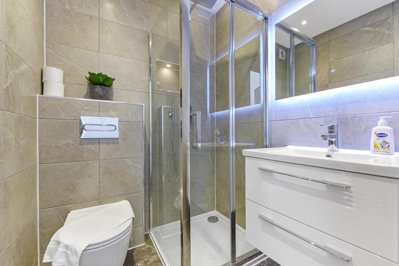 Lovely 2 Bedroom Apartment In Greater 伦敦 外观 照片